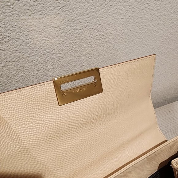 Ferragamo - Picture 10 of 15